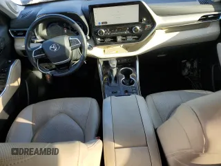 2023 Toyota Highlander Hybrid Limited with VIN 5TDXBRCH6PS576682, listed as a Copart auction lot 52722775 with 157,933 mi miles and Salvage title. Bid and sale history available at DreamBid. Image 8.