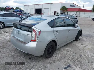2013 Toyota Prius One z VIN JTDKN3DU6D1724266, wystawiony jako IAAI lot #41188620 z przebiegiem 271 903 mil mil oraz . Historia ofert i sprzedaży dostępna na DreamBid. Obrazek 4.