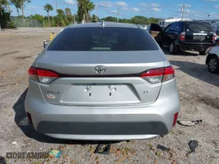 2022 Toyota Corolla LE with VIN JTDEPMAE0NJ221540, listed as a IAAI auction lot 40623724 with 33,994 mi miles. Bid and sale history available at carsss.com. Image 16.
