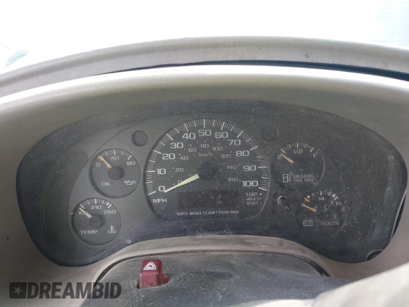 2005 Chevrolet Astro Cargo with VIN 1GCDM19X75B113130, listed as a IAAI auction lot 42027938 with Not Provided miles. Bid and sale history available at carsss.com. Image 7.