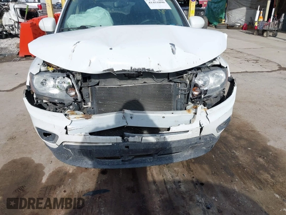 2015 Jeep Compass High Altitude Edition with VIN 1C4NJDEB9FD396239, listed as a IAAI auction lot 41451090 with 86,826 mi miles. Bid and sale history available at carsss.com. Image 6.