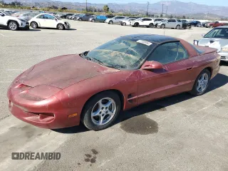 1998 Pontiac Firebird Firebird z VIN 2G2FS22K6W2202173, wystawiony jako Copart lot #77708594 z przebiegiem Nie podano mil oraz Czysty tytuł • Clean title. Historia ofert i sprzedaży dostępna na DreamBid. Obrazek 1.