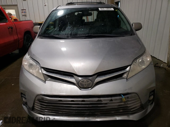 2018 Toyota Sienna XLE with VIN 5TDDZ3DC9JS207322, listed as a Copart auction lot 85513894 with 91,441 mi miles and Salvage Title. Bid and sale history available at carsss.com. Image 5.