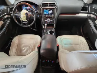 2017 Ford Explorer Platinum с VIN 1FM5K8HT6HGB06710, выставлен на аукционе Copart как лот 59512775 с пробегом 143 459 миль миль и Списание • Salvage title. История ставок и продаж доступна на DreamBid. Изображение 8.