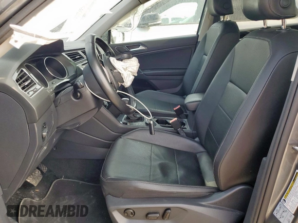 2018 Volkswagen Tiguan SEL z VIN 3VV2B7AX7JM004960, wystawiony jako Copart lot #55803665 z przebiegiem 102 492 mil mil oraz Szkoda całkowita • Salvage title. Historia ofert i sprzedaży dostępna na DreamBid. Obrazek 7.