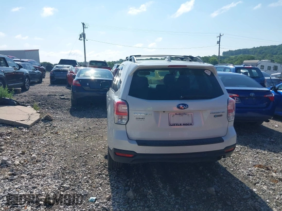 2018 Subaru Forester Touring z VIN JF2SJAWC3JH532103, wystawiony jako IAAI lot #42436358 z przebiegiem 92 711 mil mil oraz . Historia ofert i sprzedaży dostępna na DreamBid. Obrazek 16.