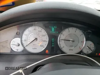 2008 Chrysler 300 C Hemi z VIN 2C3KA63HX8H281729, wystawiony jako Copart lot #51831955 z przebiegiem 217 551 mil mil oraz Szkoda całkowita • Salvage title. Historia ofert i sprzedaży dostępna na DreamBid. Obrazek 9.