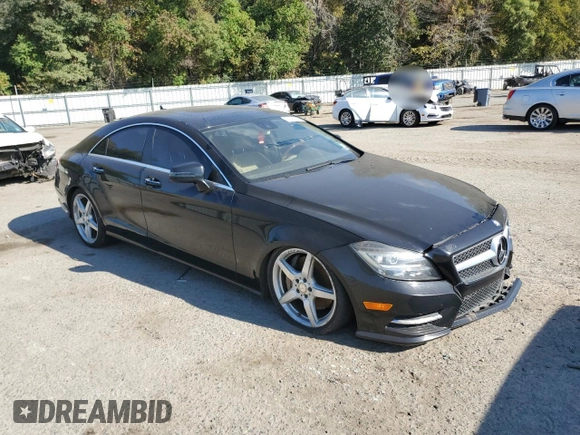 2013 Mercedes-Benz CLS-Class CLS 550 with VIN WDDLJ7DB9DA062842, listed as a Copart auction lot 77149734 with 136,221 mi miles and Clean Title. Bid and sale history available at carsss.com. Image 4.