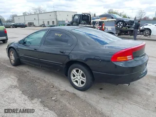 2000 Dodge Intrepid ES with VIN 2B3HD56JXYH350216, listed as a IAAI auction lot 42047045 with 207,644 mi miles. Bid and sale history available at carsss.com. Image 3.