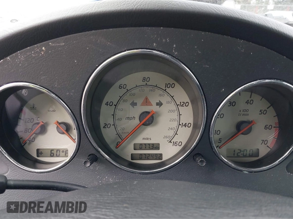 2000 Mercedes-Benz SLK 230 Kompressor with VIN WDBKK47F4YF147997, listed as a IAAI auction lot 41893379 with 72,492 mi miles and . Bid and sale history available at DreamBid. Image 7.