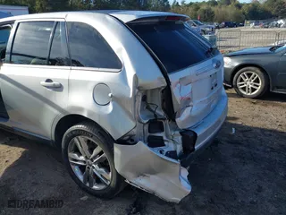 2011 Ford Edge Limited with VIN 2FMDK3KC1BBA55736, listed as a IAAI auction lot 40842361 with 156,697 mi miles. Bid and sale history available at carsss.com. Image 6.