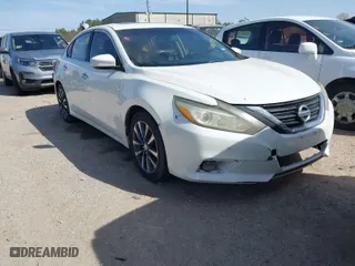 2016 Nissan Altima 3.5 SL with VIN 1N4BL3AP1GC126797, listed as a IAAI auction lot 41837773 with 191,962 mi miles. Bid and sale history available at carsss.com. Image 1.