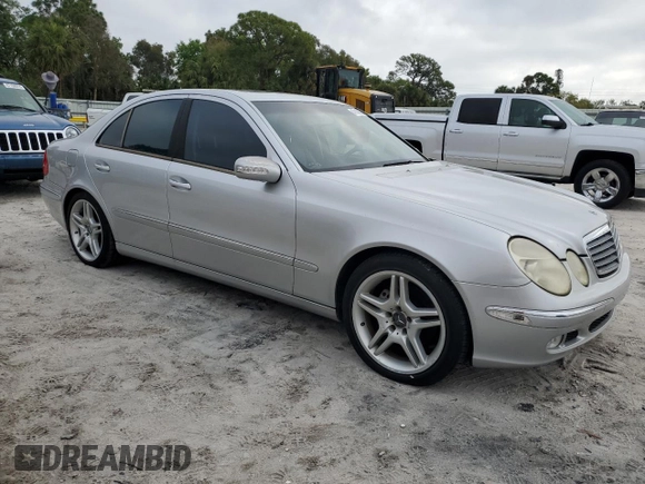 2004 Mercedes-Benz E-Class 5.0L with VIN WDBUF70J44A547062, listed as a Copart auction lot 47140005 with 0 mi miles and Clean Title. Bid and sale history available at carsss.com. Image 4.