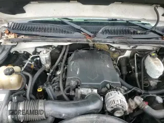 2006 Chevrolet Silverado 2500HD Work Truck z VIN 1GCHC29G76E230863, wystawiony jako Copart lot #83816474 z przebiegiem 271 729 mil mil oraz Szkoda całkowita • Salvage title. Historia ofert i sprzedaży dostępna na DreamBid. Obrazek 13.