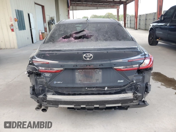 2025 Toyota Camry LE with VIN 4T1DAACK5SU539660, listed as a Copart auction lot 51178255 with 9,553 mi miles and Salvage Title. Bid and sale history available at carsss.com. Image 6.