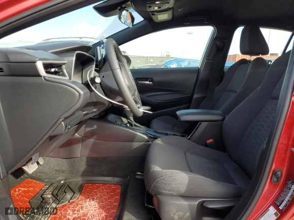 2024 Toyota Corolla Hatchback SE with VIN JTND4MBEXR3215558, listed as a Copart auction lot 43247035 with 7,493 mi miles and Salvage Title. Bid and sale history available at carsss.com. Image 7.