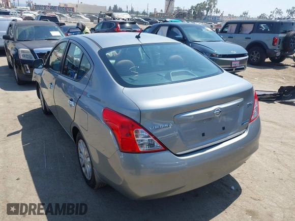 2012 Nissan Versa SV с VIN 3N1CN7AP8CL844333, выставлен на аукционе IAAI как лот 42484067 с пробегом 114 813 миль миль и . История ставок и продаж доступна на DreamBid. Изображение 3.