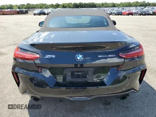 2024 BMW Z4 sDrive30i with VIN WBAHF3C09RWY35844, listed as a Copart auction lot 68285784 with 4,577 mi miles and Salvage Title. Bid and sale history available at carsss.com. Image 6.