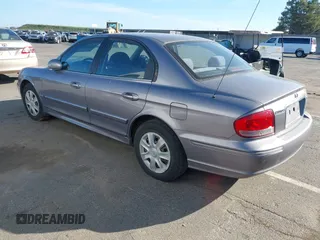 2005 Hyundai Sonata GL with VIN KMHWF25S25A189598, listed as a IAAI auction lot 41702272 with 116,143 mi miles. Bid and sale history available at carsss.com. Image 3.