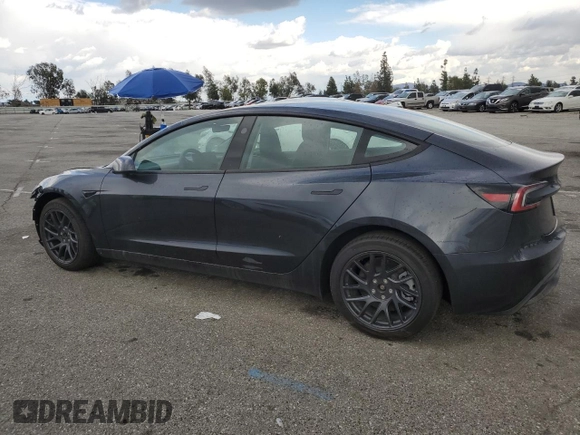 2024 Tesla Model 3 z VIN 5YJ3E1EA3RF864786, wystawiony jako Copart lot #48221855 z przebiegiem 1 750 mil mil oraz Szkoda całkowita • Salvage title. Historia ofert i sprzedaży dostępna na DreamBid. Obrazek 2.