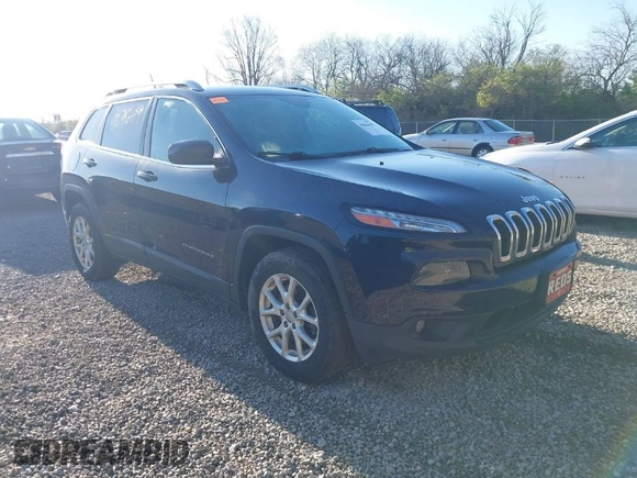 2015 Jeep Cherokee Latitude with VIN 1C4PJMCB1FW709560, listed as a IAAI auction lot 42035619 with 162,354 mi miles. Bid and sale history available at carsss.com. Image 1.