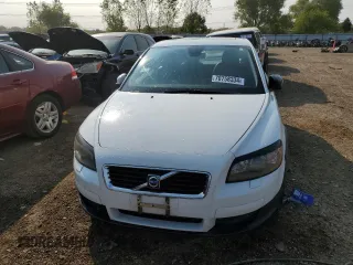2008 Volvo C30 Version 1.0 z VIN YV1MK672182050129, wystawiony jako Copart lot #70758334 z przebiegiem 86 786 mil mil oraz Szkody całkowita. Historia ofert i sprzedaży dostępna na DreamBid. Obrazek 5.