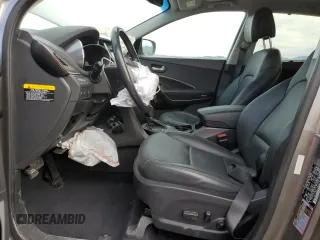 2017 Hyundai Santa Fe Ultimate с VIN 5XYZWDLA8HG496723, выставлен на аукционе Copart как лот 60259005 с пробегом 77 849 миль миль и Списание • Salvage title. История ставок и продаж доступна на DreamBid. Изображение 7.