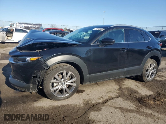 2020 Mazda CX-30 Premium z VIN 3MVDMBEM3LM126527, wystawiony jako Copart lot #53249135 z przebiegiem 42 320 mil mil oraz Szkoda całkowita • Salvage title. Historia ofert i sprzedaży dostępna na DreamBid. Obrazek 1.