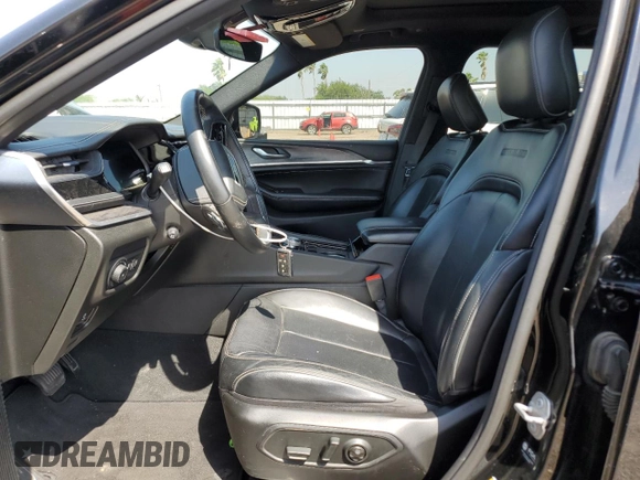 2022 Jeep Grand Cherokee Overland z VIN 1C4RJJDG3N8582038, wystawiony jako Copart lot #51272605 z przebiegiem 58 155 mil mil oraz Szkoda całkowita • Salvage title. Historia ofert i sprzedaży dostępna na DreamBid. Obrazek 7.