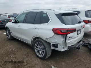 2019 BMW X5 xDrive40i with VIN 5UXCR6C50KLL34400, listed as a Copart auction lot 52299795 with 60,439 mi miles and Salvage Title. Bid and sale history available at carsss.com. Image 2.