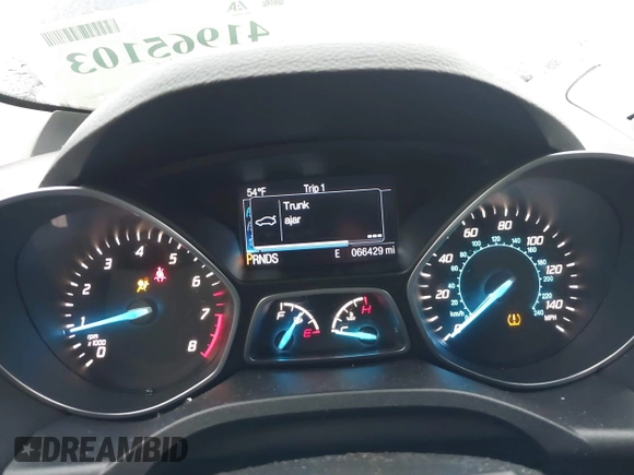 2014 Ford Escape SE z VIN 1FMCU9G94EUD64427, wystawiony jako IAAI lot #41965103 z przebiegiem 66 429 mil mil oraz . Historia ofert i sprzedaży dostępna na DreamBid. Obrazek 7.