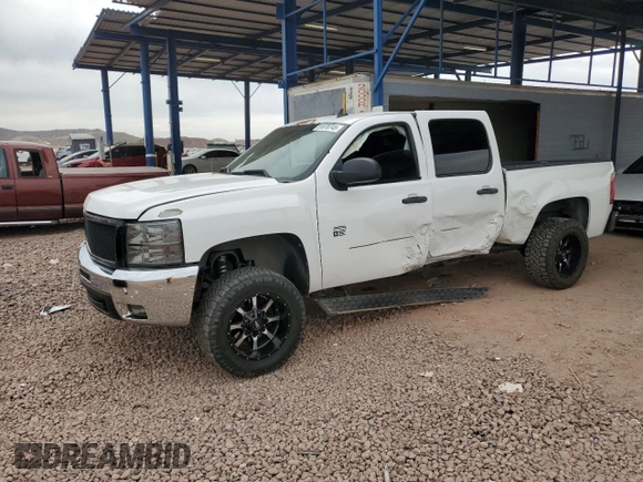 2012 Chevrolet Silverado 1500 LT with VIN 3GCPKSE71CG189543, listed as a Copart auction lot 51070745 with 299,311 mi miles and Salvage Title. Bid and sale history available at DreamBid. Image 1.
