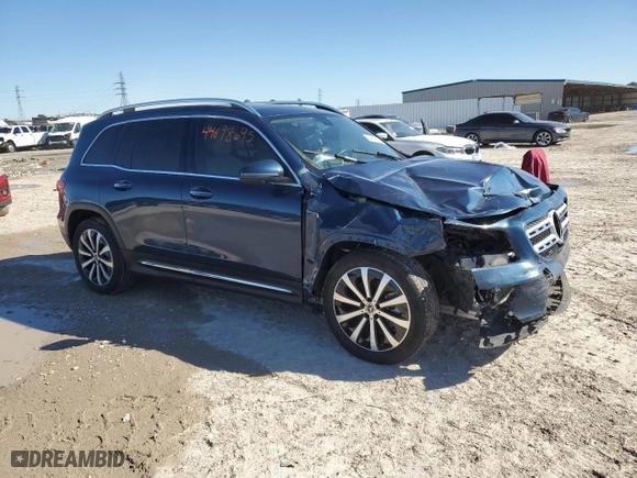 2023 Mercedes-Benz GLB with VIN W1N4M4GB6PW302199, listed as a Copart auction lot 44698095 with 25,704 mi miles and Salvage Title. Bid and sale history available at carsss.com. Image 4.