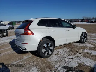 2024 Volvo XC60 Recharge Plug-In Hybrid Plus Dark Theme with VIN YV4H60DL4R1828689, listed as a Copart auction lot 88291785 with 1,037 mi miles and Salvage Title. Bid and sale history available at carsss.com. Image 3.