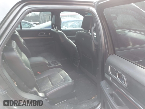 2016 Ford Explorer Sport z VIN 1FM5K8GT6GGC83628, wystawiony jako IAAI lot #41546631 z przebiegiem 85 712 mil mil oraz . Historia ofert i sprzedaży dostępna na DreamBid. Obrazek 8.