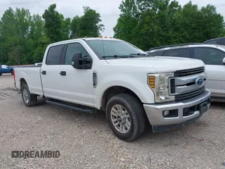 2019 Ford Super Duty F-250 SRW XL with VIN 1FT7W2A67KEC28577, listed as a IAAI auction lot 41960776 with 50,979 mi miles. Bid and sale history available at carsss.com. Image 1.
