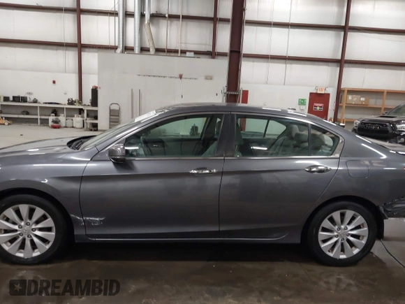 2013 Honda Accord Sdn EX-L with VIN 1HGCR2F89DA277534, listed as a IAAI auction lot 41895128 with 179,266 mi miles. Bid and sale history available at carsss.com. Image 15.