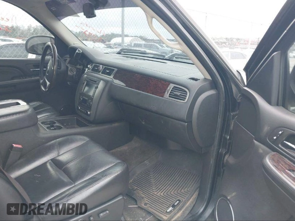 2008 GMC Sierra Denali z VIN 2GTEK638681194151, wystawiony jako IAAI lot #41613870 z przebiegiem 148 503 mil mil oraz . Historia ofert i sprzedaży dostępna na DreamBid. Obrazek 5.