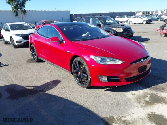 2013 Tesla Model S Performance with VIN 5YJSA1CP0DFP18854, listed as a IAAI auction lot 41146039 with 1 mi miles. Bid and sale history available at carsss.com. Image 1.