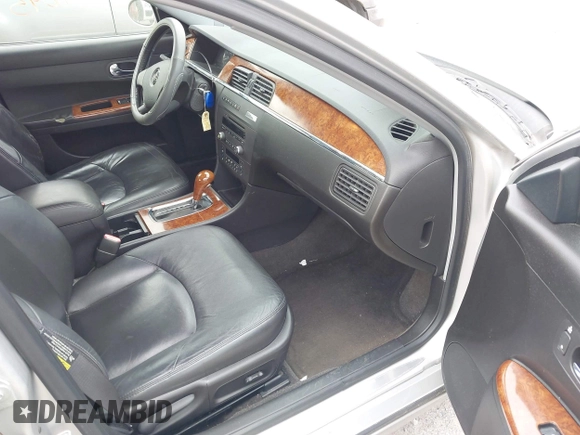 2005 Buick LaCrosse CXL z VIN 2G4WD562851192697, wystawiony jako IAAI lot #42077095 z przebiegiem 180 838 mil mil oraz . Historia ofert i sprzedaży dostępna na DreamBid. Obrazek 5.