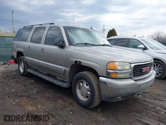 2002 GMC Yukon XL SLT with VIN 3GKFK16Z72G344251, listed as a IAAI auction lot 41644337 with 196,118 mi miles. Bid and sale history available at carsss.com. Image 1.