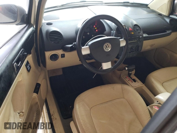 2005 Volkswagen New Beetle Coupe GLS with VIN 3VWCR31C95M402615, listed as a Copart auction lot 87326254 with 159,843 mi miles and Salvage Title. Bid and sale history available at carsss.com. Image 8.