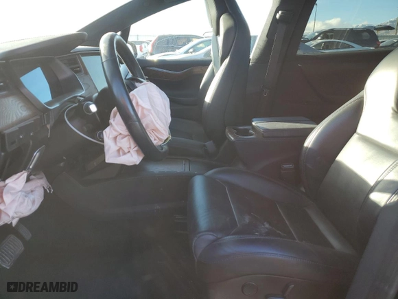 2019 Tesla Model X 75D with VIN 5YJXCAE24KF188385, listed as a Copart auction lot 48063375 with 0 mi miles and Salvage Title. Bid and sale history available at carsss.com. Image 7.