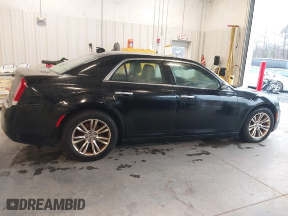2015 Chrysler 300 300C with VIN 2C3CCAEG6FH779641, listed as a IAAI auction lot 41971178 with 158,354 mi miles. Bid and sale history available at carsss.com. Image 13.