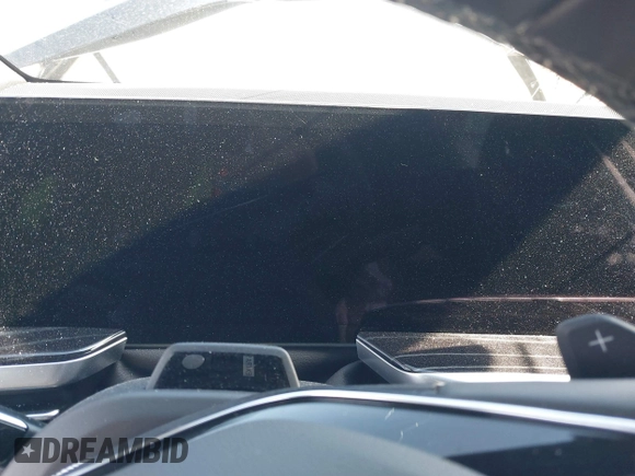 2025 Cadillac Escalade z VIN 1GYS8ERL0SR151490, wystawiony jako IAAI lot #41378504 z przebiegiem Nie podano mil oraz . Historia ofert i sprzedaży dostępna na DreamBid. Obrazek 7.