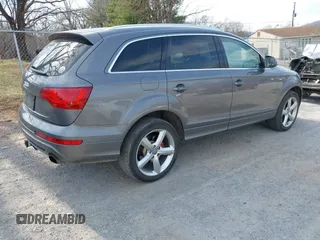 2013 Audi Q7 S line Prestige с VIN WA1DGAFE8DD012301, выставлен на аукционе IAAI как лот 41768600 с пробегом 312 744 миль миль и . История ставок и продаж доступна на DreamBid. Изображение 4.