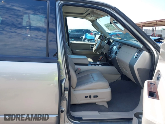 2008 Ford Expedition Limited with VIN 1FMFU19568LA41130, listed as a IAAI auction lot 42485255 with 200,089 mi miles and . Bid and sale history available at DreamBid. Image 5.