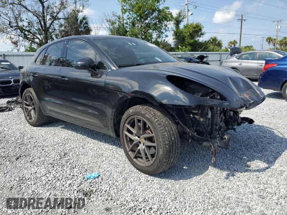 2022 Porsche Macan with VIN WP1AA2A56NLB09932, listed as a Copart auction lot 55310715 with 18,741 mi miles and Salvage title. Bid and sale history available at DreamBid. Image 4.