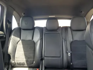 2017 Porsche Cayenne z VIN WP1AA2A28HKA83737, wystawiony jako Copart lot #54212985 z przebiegiem 87 416 mil mil oraz Szkoda całkowita • Salvage title. Historia ofert i sprzedaży dostępna na DreamBid. Obrazek 10.