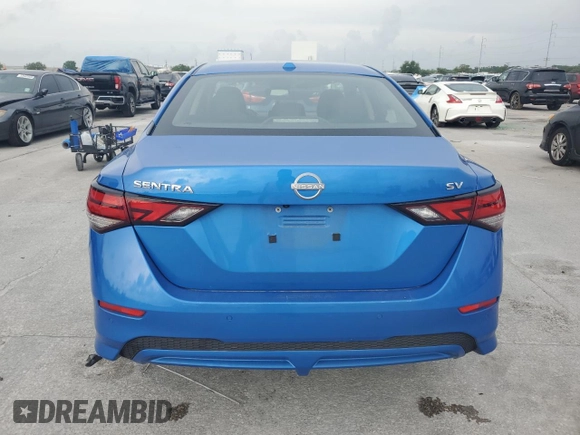 2024 Nissan Sentra SV z VIN 3N1AB8CV2RY305106, wystawiony jako Copart lot #54432635 z przebiegiem 21 709 mil mil oraz Szkoda całkowita • Salvage title. Historia ofert i sprzedaży dostępna na DreamBid. Obrazek 6.